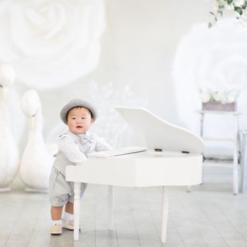 White Photo Studio - Classy and cute! Another 1st year photo. - Event Photography Near Me - Fullerton, California White Photo Studio - Classy and cute! Another 1st year photo. - Event Photography Near Me - Fullerton, California
