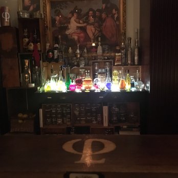 La Llibreria - Cocktail Bars Near Me - Barcelona, B La Llibreria - Cocktail Bars Near Me - Barcelona, B