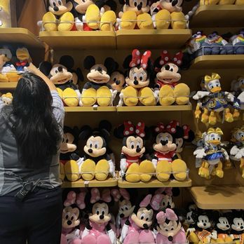 Disney Store - Toy Stores Near Me - New York, New York
