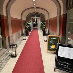 Handelsgillet I Helsingfors - Sisäänkäynti