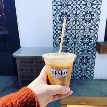 Deseo Coffee Shack - Iced caramel & vanilla latte - Coffee & Tea Near Me - Phoenix, Arizona