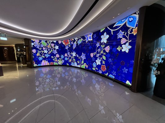 SilverKris Lounge - Terminal 3 by null