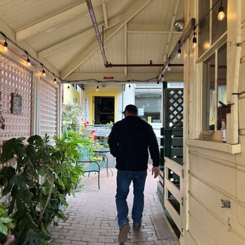 Luna Coffee Bar - Coffee & Tea Near Me - Cayucos, California