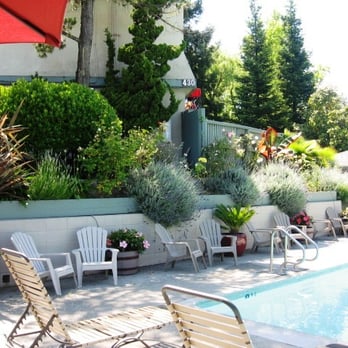 Ignacio Gardens - Daytime Pool! - Apartments Near Me - Novato, California Ignacio Gardens - Daytime Pool! - Apartments Near Me - Novato, California