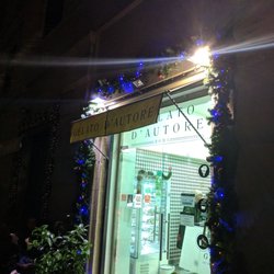 Gelato d'Autore - I apologise for the lighting.