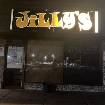 Jillys 11 - Exterior of the building - Dive Bars Near Me - Patchogue, New York