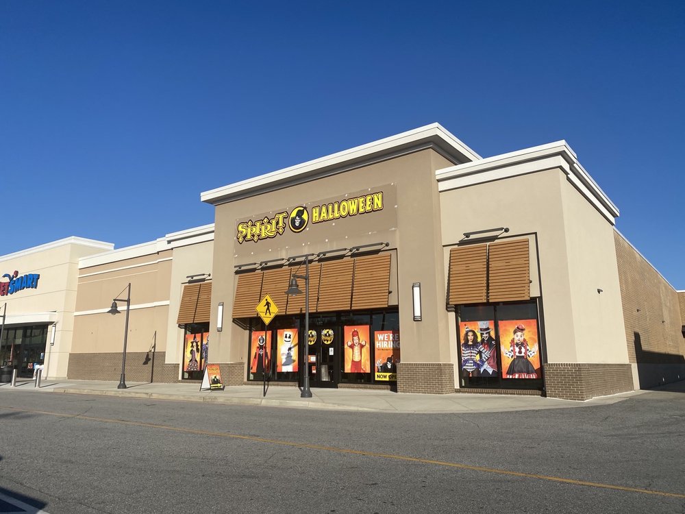 SPIRIT HALLOWEEN TEMP. CLOSED Updated August 2024 42 Photos 5080 Riverside Dr, Macon