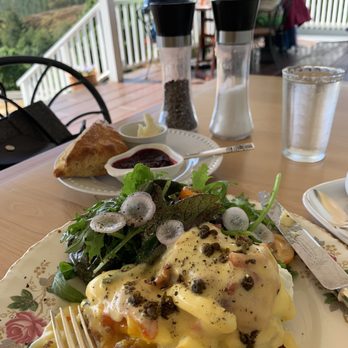 Glenrosa Farm Restaurant - Smoked Salmon Eggs Benedict & Scone - Pizza Near Me - Victoria, British Columbia Glenrosa Farm Restaurant - Smoked Salmon Eggs Benedict & Scone - Pizza Near Me - Victoria, British Columbia
