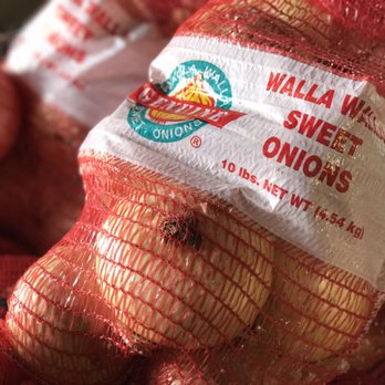 McIlrath Farms Fruit Stand - red onions - Specialty Food Near Me - Yakima, Washington