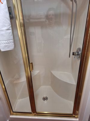 The Newport Belle, Riverboat Bed and Breakfast by null