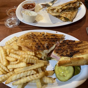 Al's Airport Inn - Cuban sandwich - Dive Bars Near Me - Ewing, New Jersey
