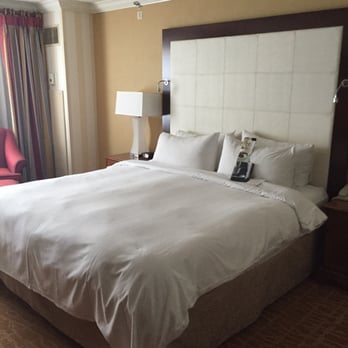 Monterey Marriott - Comfy beds - Hotels Near Me - Monterey, California