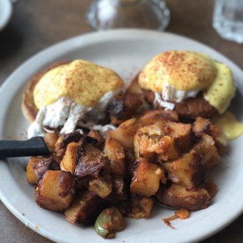 Bill's Cafe - Crab Cakes Benedict - Breakfast & Brunch Near Me - San Jose, California Bill's Cafe - Crab Cakes Benedict - Breakfast & Brunch Near Me - San Jose, California
