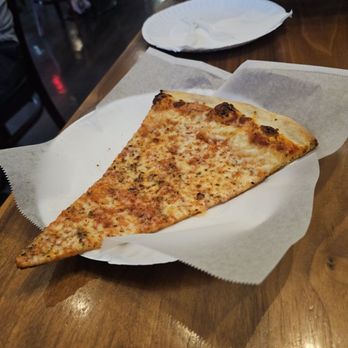 J. Dolan's - Pizza Near Me - Honolulu, Hawaii