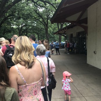 Sea Salt Eatery - The line at 11:20am on Sunday - Seafood Near Me - Minneapolis, Minnesota