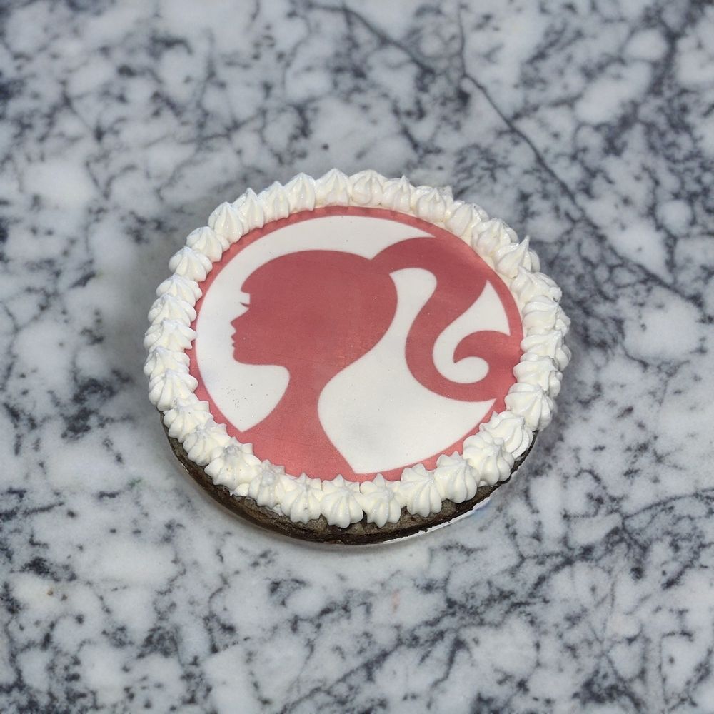 10/10 Cookie Cakes Logo