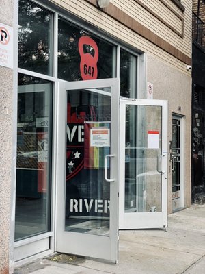 CrossFit East River by null