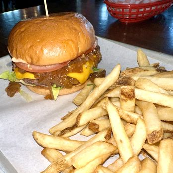 Smoke Eaters - Classic Cheeseburger and Fries - Chicken Wings Near Me - Santa Clara, California