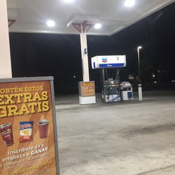 Chevron - Nice clean pump island
