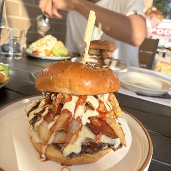 44 Mills Kitchen + Tap - New American Near Me - Concord, North Carolina