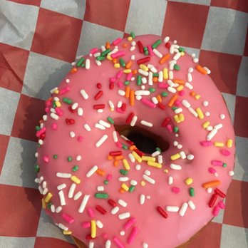 Dundee's Donuts - Breakfast & Brunch Near Me - Seaside, Oregon
