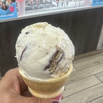 Baskin-Robbins - Nutty coconut ice cream - Ice Cream & Frozen Yogurt Near Me - Fresno, California