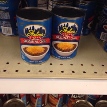 Kroger - two cans of chili on a shelf - Grocery Near Me - Maineville, Ohio