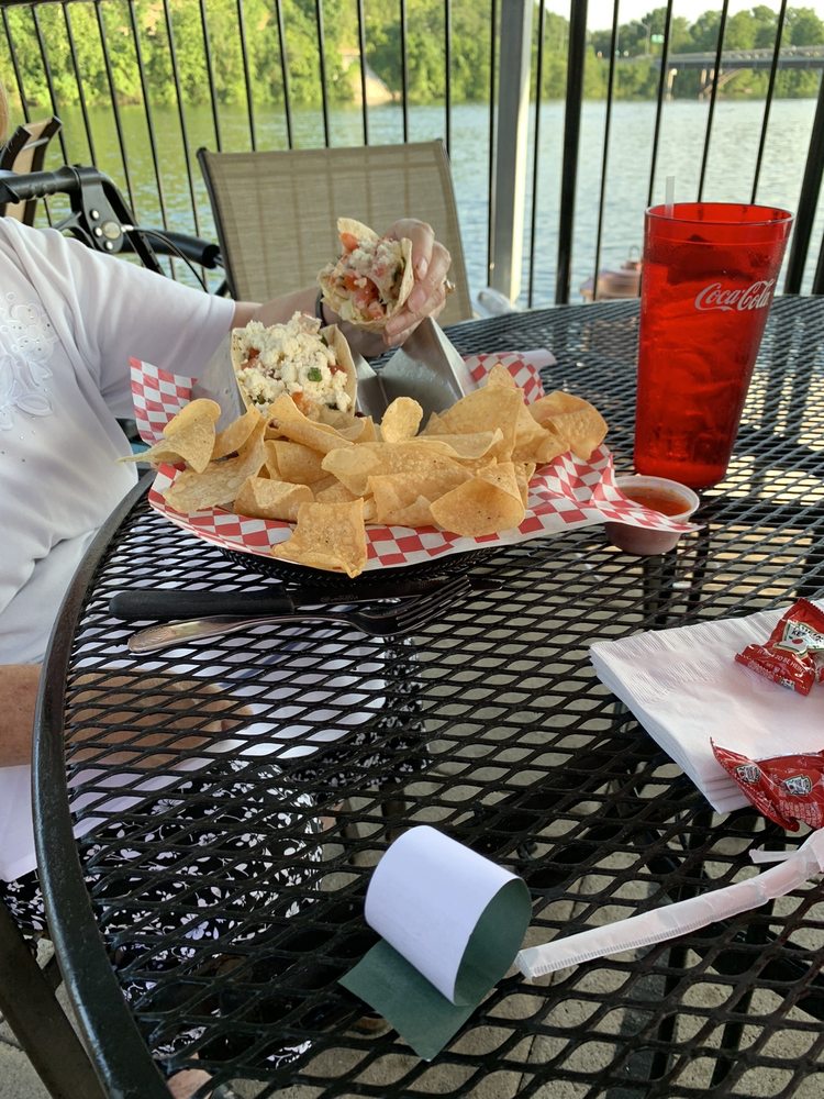 PADDLE WHEEL PUB CLOSED 13 Photos & 12 Reviews 220 Branson Hills Pkwy, Branson, Missouri