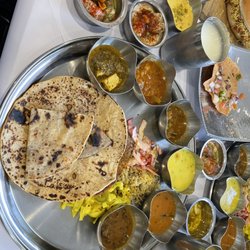 Gujju's Cafe & Chat House - Rajwadi thali