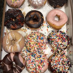 Duck Donuts - Party Box
