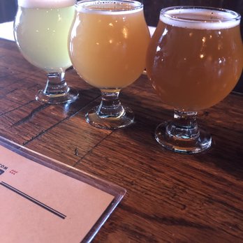 Old Irving Brewing - My flight of beer! - Breweries Near Me - Chicago, Illinois Old Irving Brewing - My flight of beer! - Breweries Near Me - Chicago, Illinois