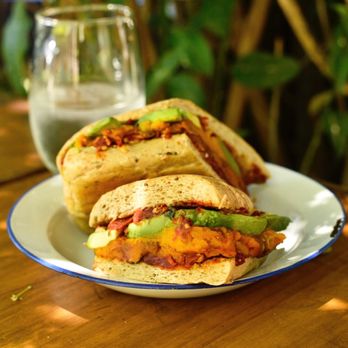 Obrador Las Damas - Pesto tomate, zapallo asado y palta en ciabatta. - Wine Bars Near Me - Buenos Aires, C Obrador Las Damas - Pesto tomate, zapallo asado y palta en ciabatta. - Wine Bars Near Me - Buenos Aires, C