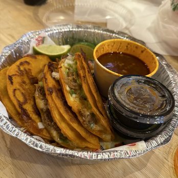 Fred's Red Tacos - Birria taco plate fire .. recommend this spot. - Fast Food Near Me - Redlands, California Fred's Red Tacos - Birria taco plate fire .. recommend this spot. - Fast Food Near Me - Redlands, California