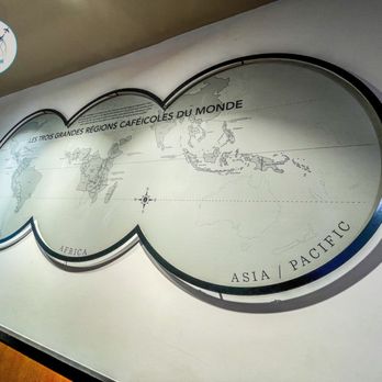 Starbucks - Coffee & Tea Near Me - Geneva, GE