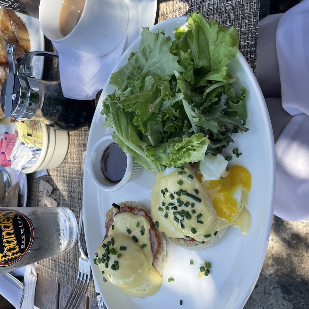 Eatarry - Eggs Benedict and chai tea - Breakfast & Brunch Near Me - Tarrytown, New York Eatarry - Eggs Benedict and chai tea - Breakfast & Brunch Near Me - Tarrytown, New York