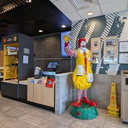 Mcdonald's lobby