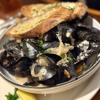 Calypso Restaurant & Raw Bar - The French Onion Mussels - Caribbean Near Me - Pompano Beach, Florida Calypso Restaurant & Raw Bar - The French Onion Mussels - Caribbean Near Me - Pompano Beach, Florida