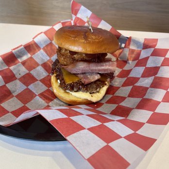Banzai Burger - Bbq burger - Burgers Near Me - Honolulu, Hawaii