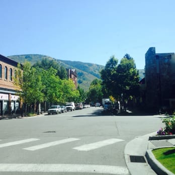 Limelight Hotel - Outside Limelight Hotel in Aspen..! - Hotels Near Me - Aspen, Colorado Limelight Hotel - Outside Limelight Hotel in Aspen..! - Hotels Near Me - Aspen, Colorado