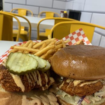 Harry's Hot Chicken - #3 one slider and one tender. - Chicken Shop Near Me - Tujunga, California Harry's Hot Chicken - #3 one slider and one tender. - Chicken Shop Near Me - Tujunga, California