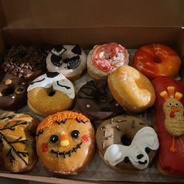 Donuts Donuts