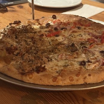 Flatbread Company - Pizza Near Me - Paia, Hawaii