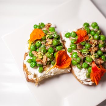 Chef Eliot Ramirez - Peas on toast - Personal Chefs Near Me Chef Eliot Ramirez - Peas on toast - Personal Chefs Near Me