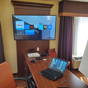 Hampton Inn & Suites Milwaukee/Franklin - Easy setup - Hotels Near Me - Franklin, Wisconsin Hampton Inn & Suites Milwaukee/Franklin - Easy setup - Hotels Near Me - Franklin, Wisconsin