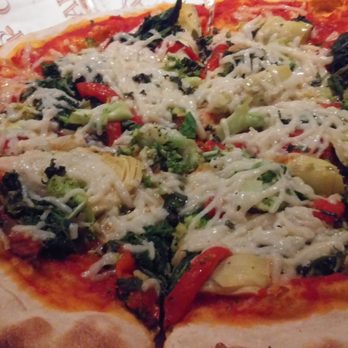 Calda Pizzeria & Restaurant - Italian Near Me - Levittown, New York