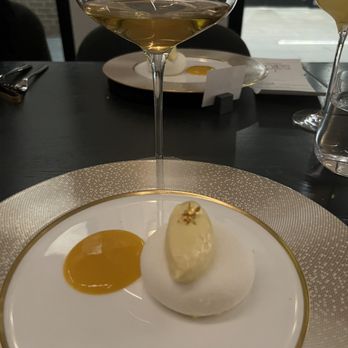 Alobar Yorkville - Dessert - Bars Near Me - Toronto, Ontario