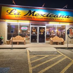 La Mexicana - The Front & Signage  11-29-2022
