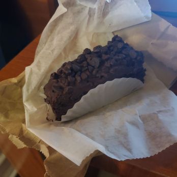 Kasalta - Chocolate chip brownie. - Spanish Near Me - San Juan, Puerto Rico