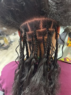 Braids Experts By MIMI by null