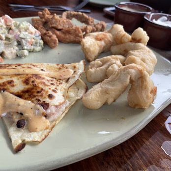 Moose-AKa's - Sampler plate - Mediterranean Near Me - Denali, Alaska